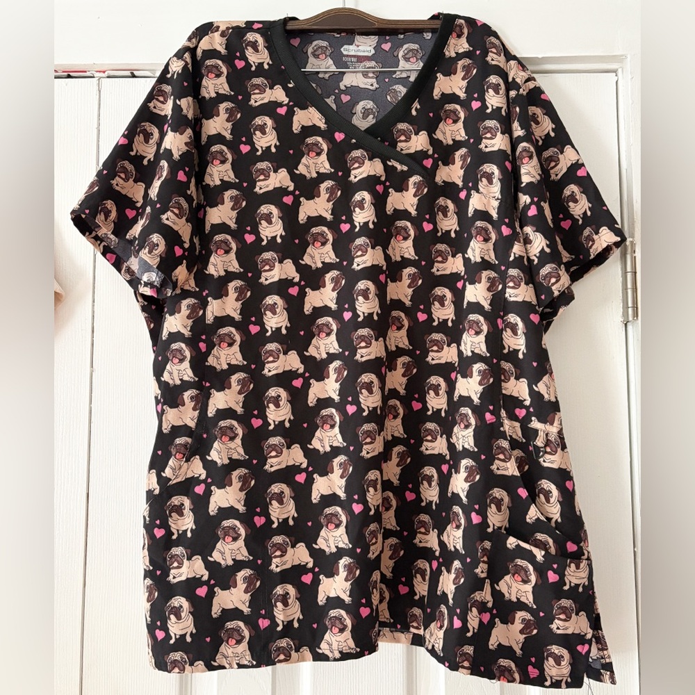 Pug Print V-Neck T-Shirt‎ Scrubaid Top Four Way Stretch Size 2XL EUC